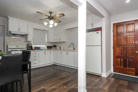 27 Peel Street, ON L9M 1A5