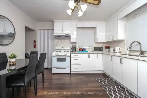 27 Peel Street, ON L9M 1A5
