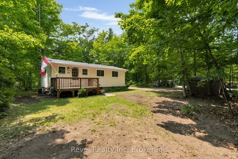 1204 Tiny Beaches Road, ON L9M 0H7