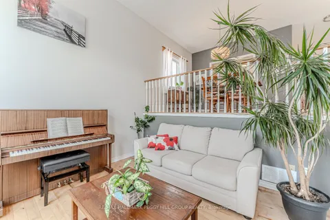 255 Mapleton Avenue, ON L4N 8T3