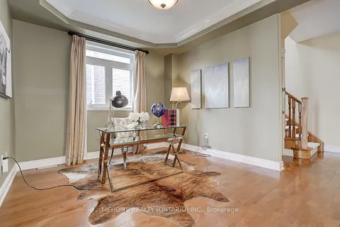 40 Westminster Circle, ON L4M 0A5