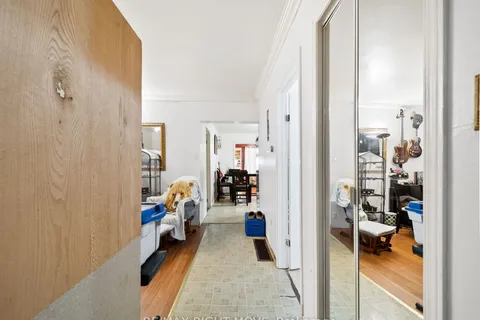 122 Elgin Street, ON L3V 1S7