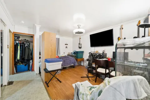 122 Elgin Street, ON L3V 1S7