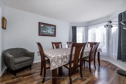 22 Grace Crescent, ON L4N 9S8