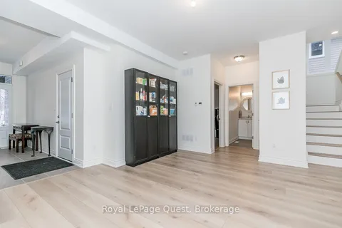 21 Rosy Beach Court, ON L3V 8L2
