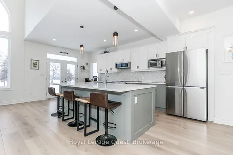 21 Rosy Beach Court, ON L3V 8L2
