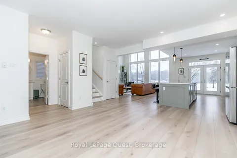 21 Rosy Beach Court, ON L3V 8L2