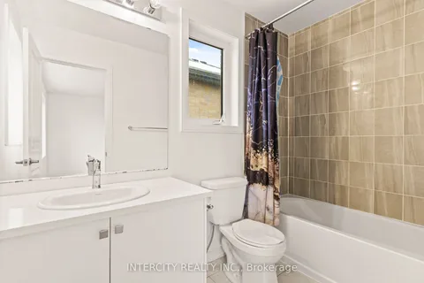 14 Blue Forest Crescent, ON L9J 0N3