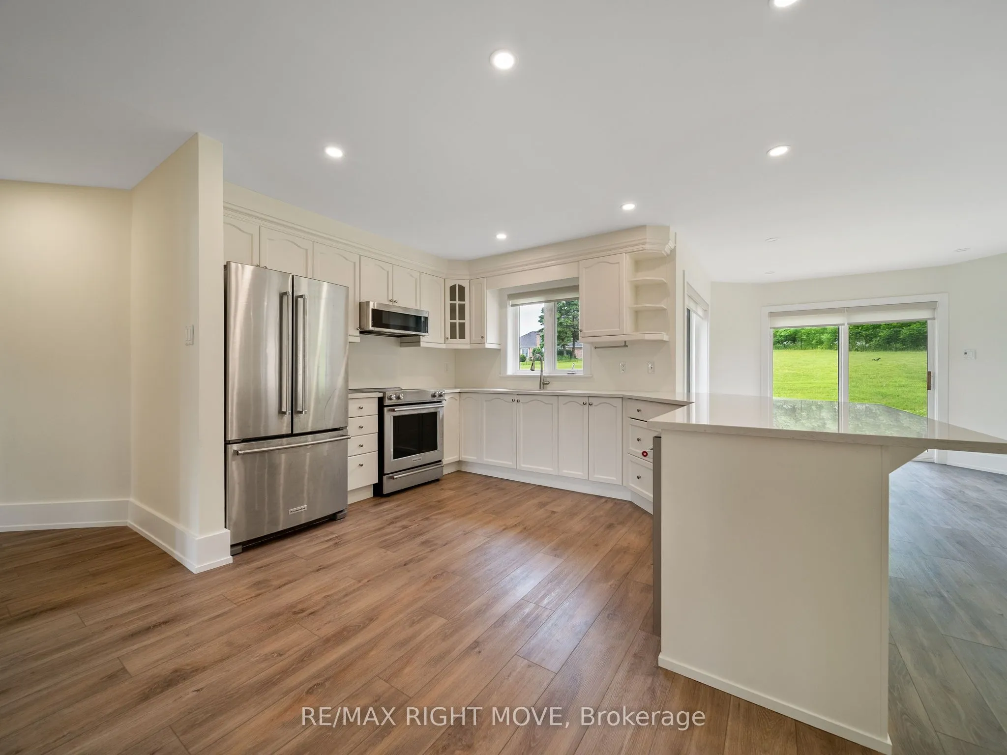 1348 Hawk Ridge Crescent, ON L3V 0Y6