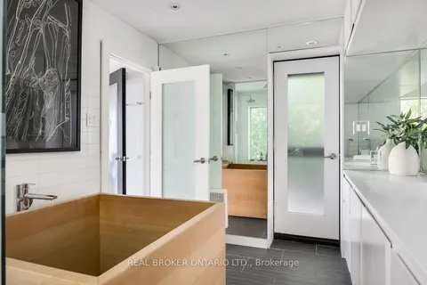 45 Ivy Lane, ON L3V 6H1