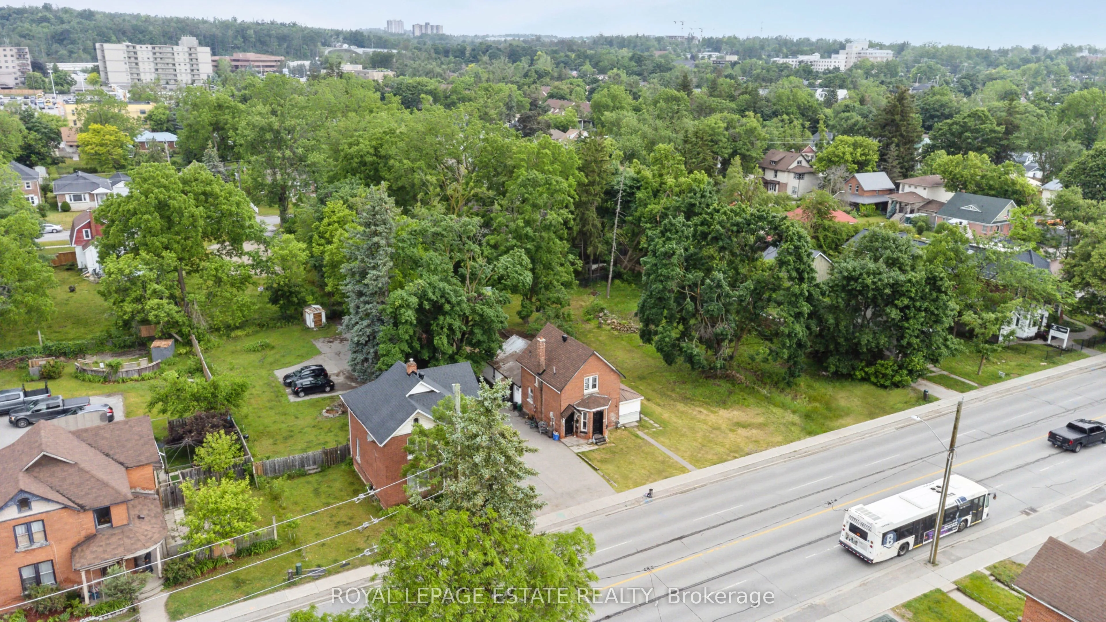 226 Dunlop Street, ON L4N 1B6