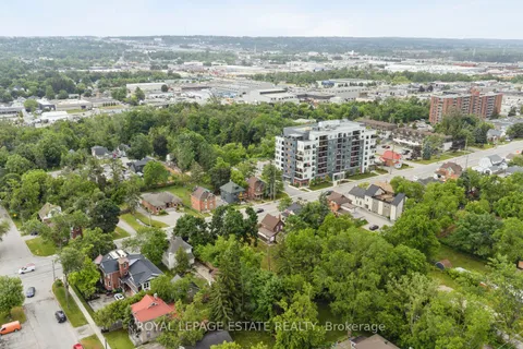 226 Dunlop Street, ON L4N 1B6