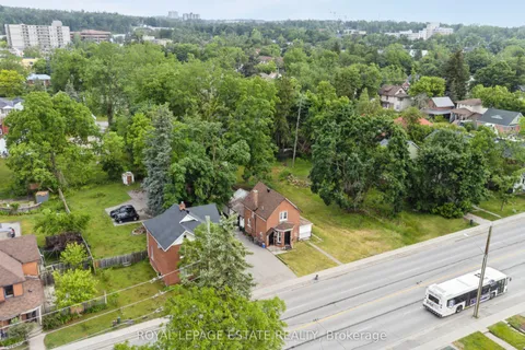 226 Dunlop Street, ON L4N 1B6