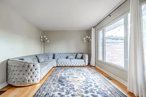 215 Phillips Street, ON L4N 3V2