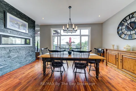 45 Military Road, ON L9M 1S4