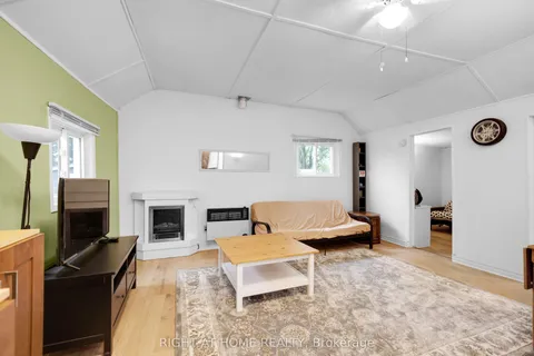 25 Playfair Drive, ON L0K 2C0