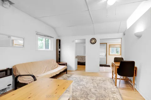 25 Playfair Drive, ON L0K 2C0