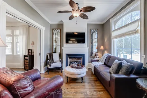 439 Birch Street, ON L9Y 2W4