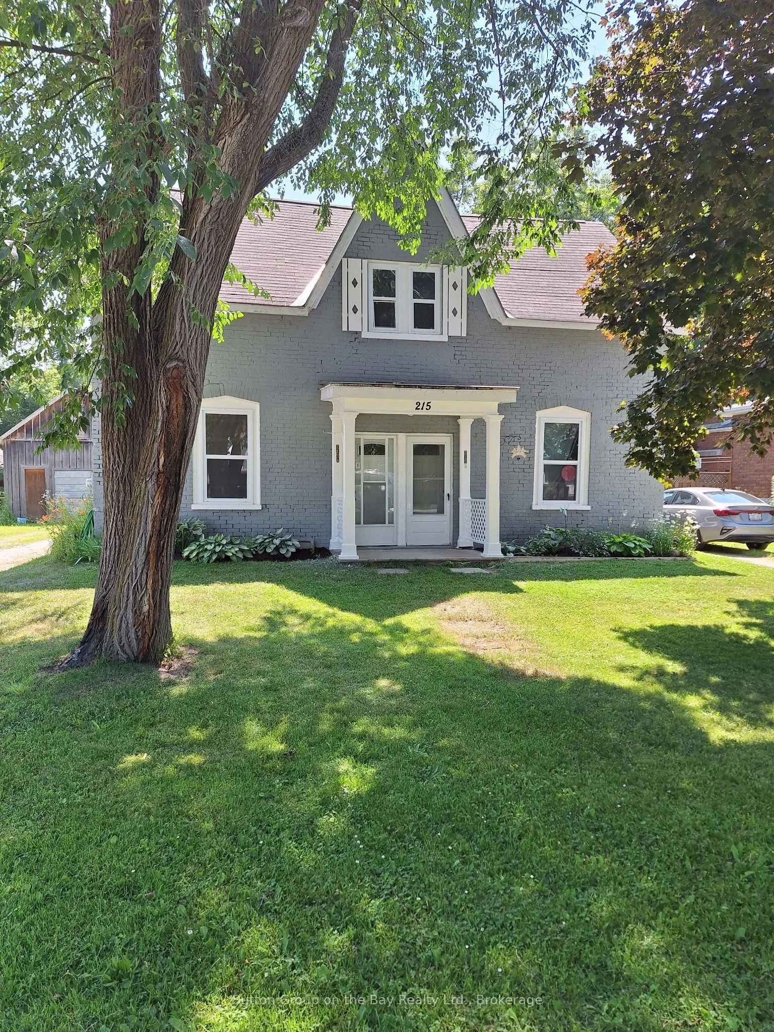 215 Cedar Street, ON L0M 1S0