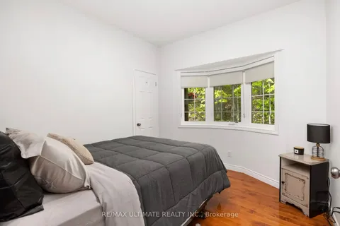 157 Farlain Lake Road, ON L9M 0B9