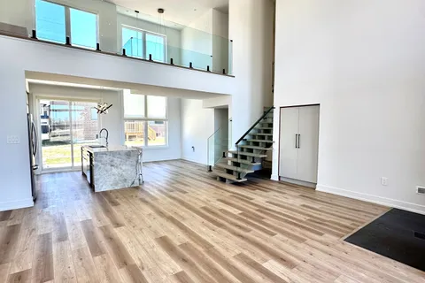 3706 Quayside Drive, ON L3V 6H3