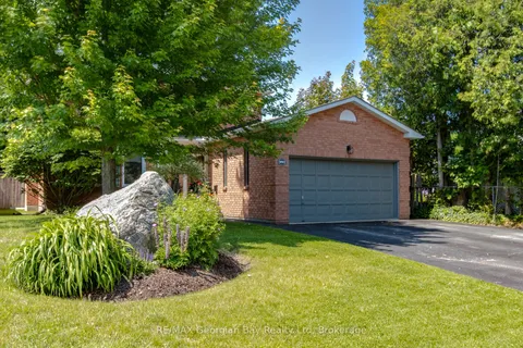 992 Dominion Avenue, ON L4R 1S9