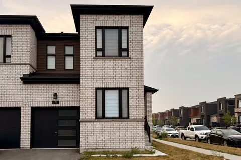 12 Westwood Avenue, ON L9J 0M6