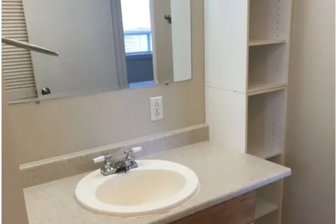 113 Spruce Street, ON L9Y 3G8