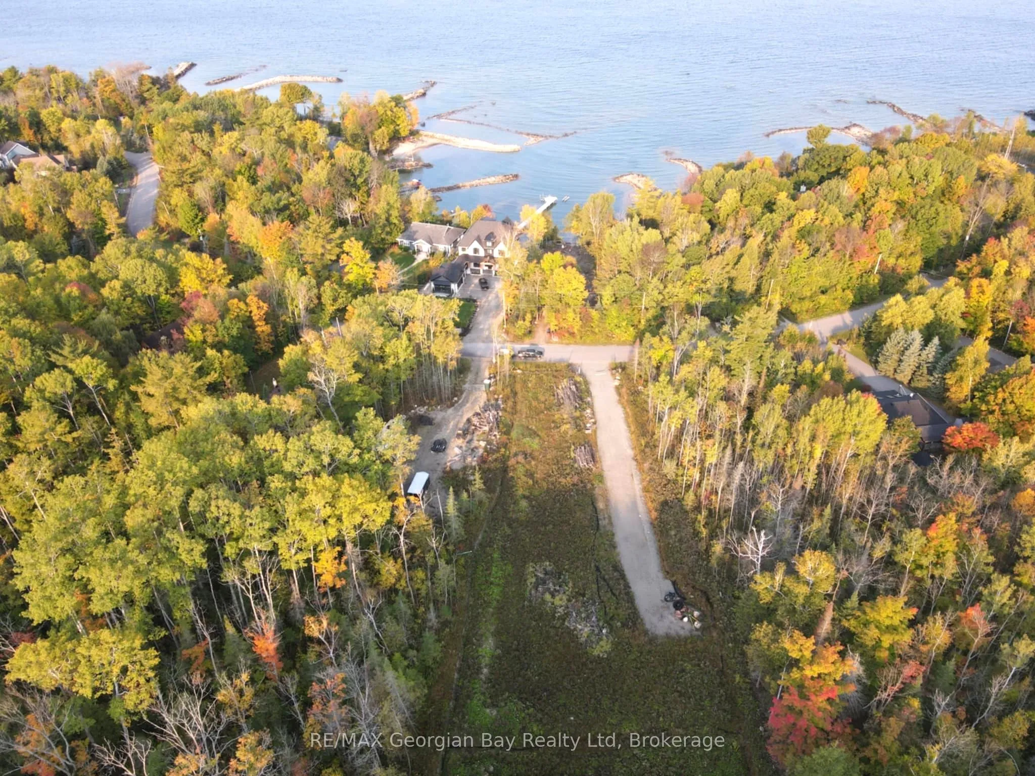 465 SILVER BIRCH Drive, ON L9M 0M5