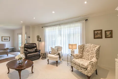 131 Courtland Street, ON L3V 6H7