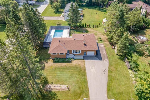 25 LAMERS Crescent, ON L0M 1N0