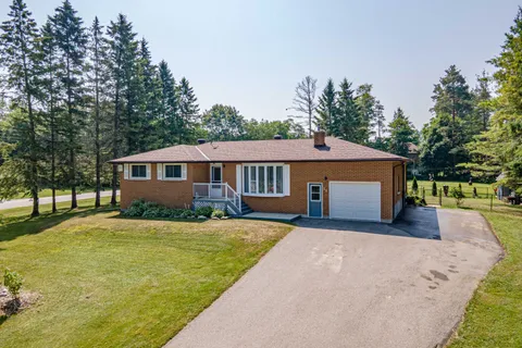 25 LAMERS Crescent, ON L0M 1N0