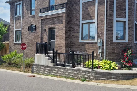 42 Bedford Estates Crescent, ON L4N 9K5