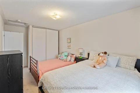 42 Bedford Estates Crescent, ON L4N 9K5