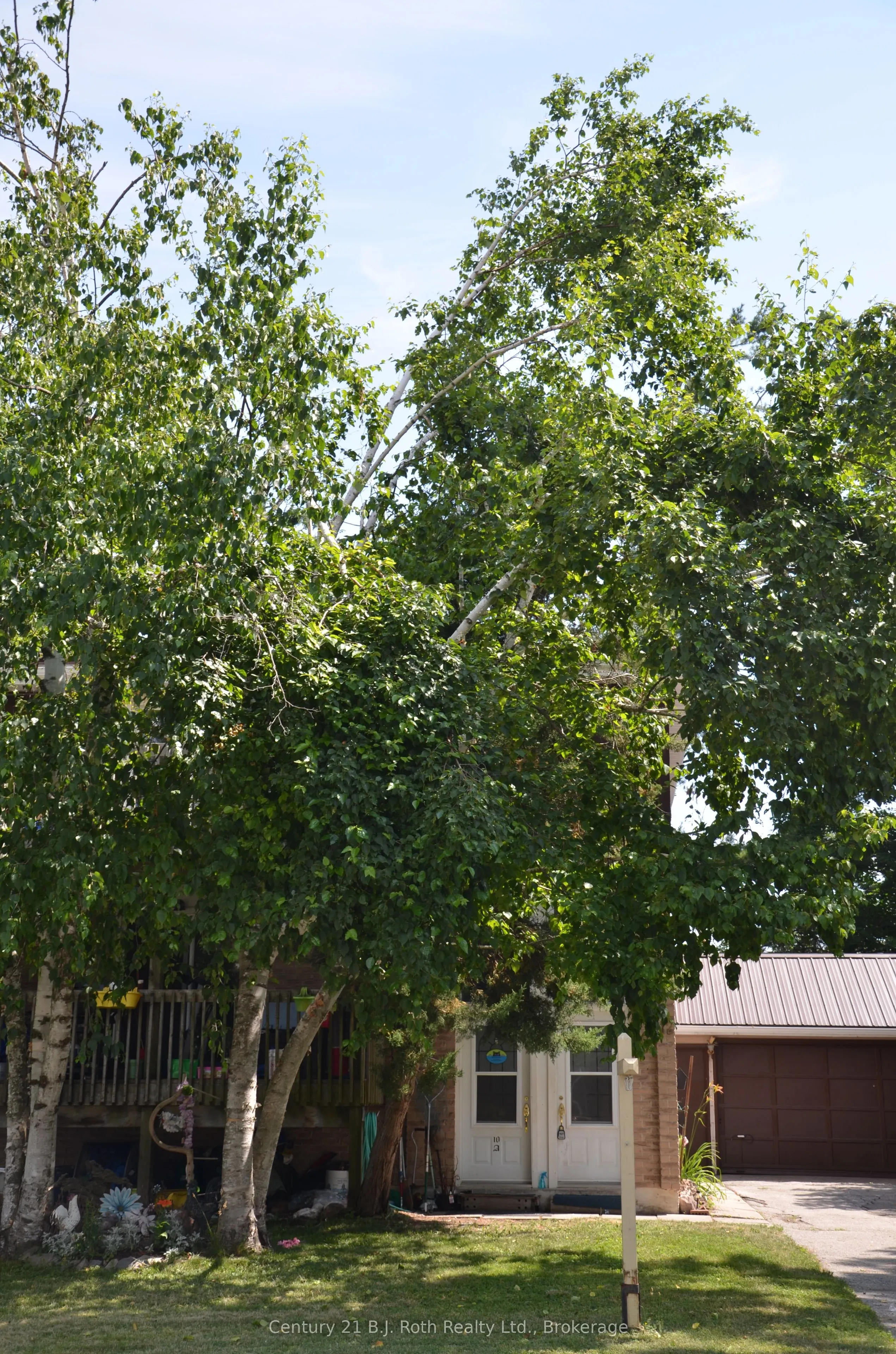 12 King's Court, ON L3V 6S4