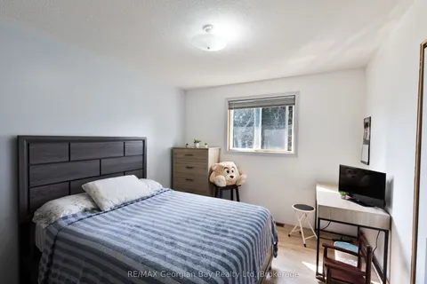 144 George Street, ON L0K 2A0