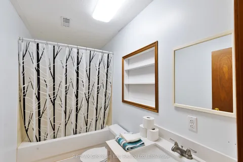 144 George Street, ON L0K 2A0