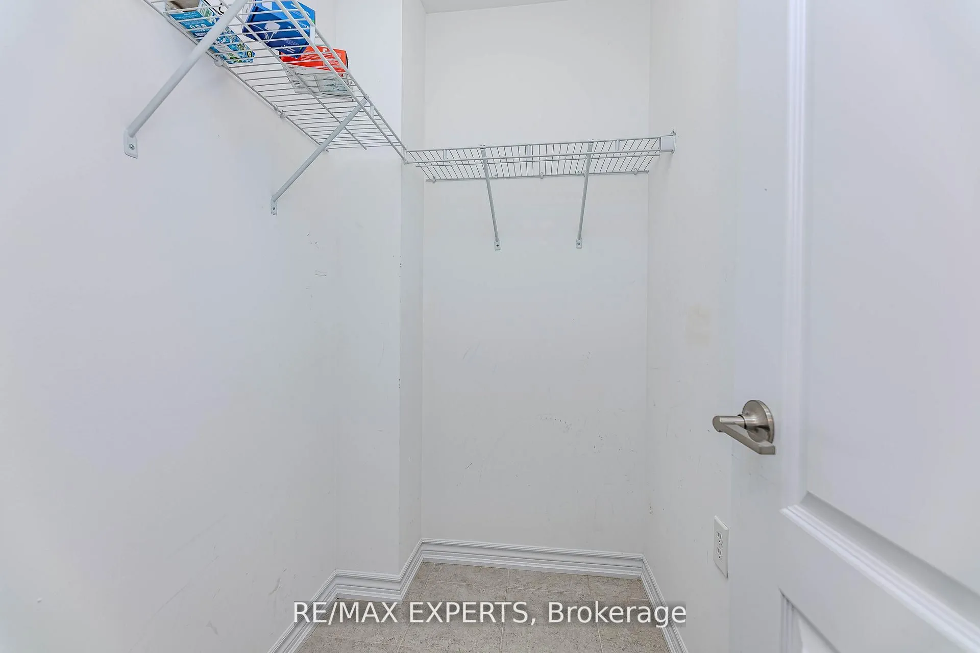 10 Brown Bear Street, ON L9J 0H8