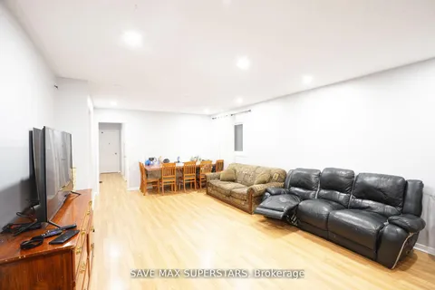 96 Wellington Street, ON L4M 2C5