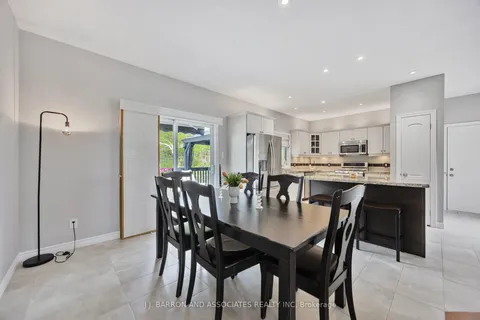 22 Bachly Avenue, ON L0K 1N0