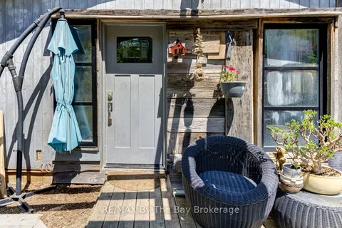 6 Beech Wood Road, ON L4M 4Y8