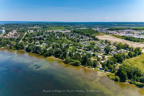 30 Lakeshore Road, ON L4R 0B9