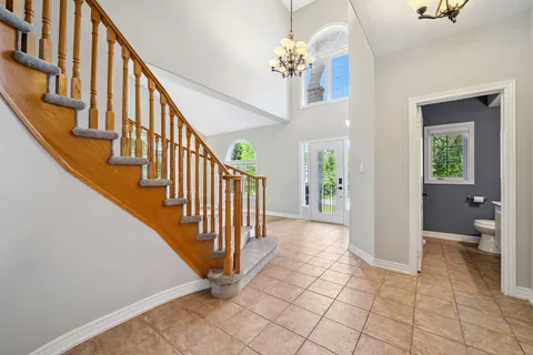 2036 Birkshire Woods Lane, ON L3V 6H2