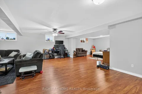 3 Player Drive, ON L4M 6V9