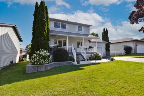 9 COPELAND Street, ON L9M 1K3