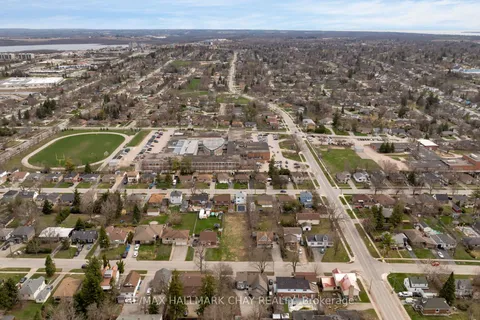 147 Peel Street, ON L4M 3L7