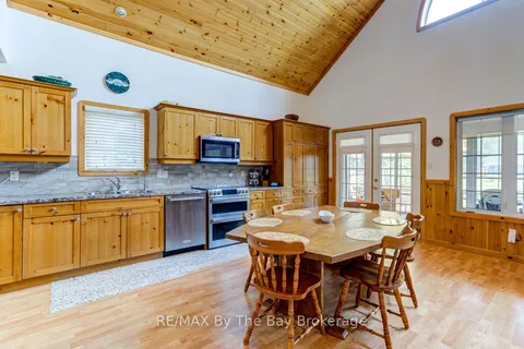 47 Madawaska Trail, ON L9Z 1X7