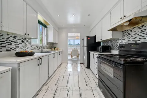 104 Garden Drive, ON L4N 5K2