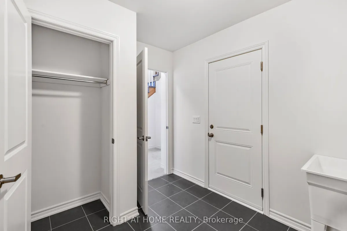 12 Sassafras Road, ON L0L 1Y3