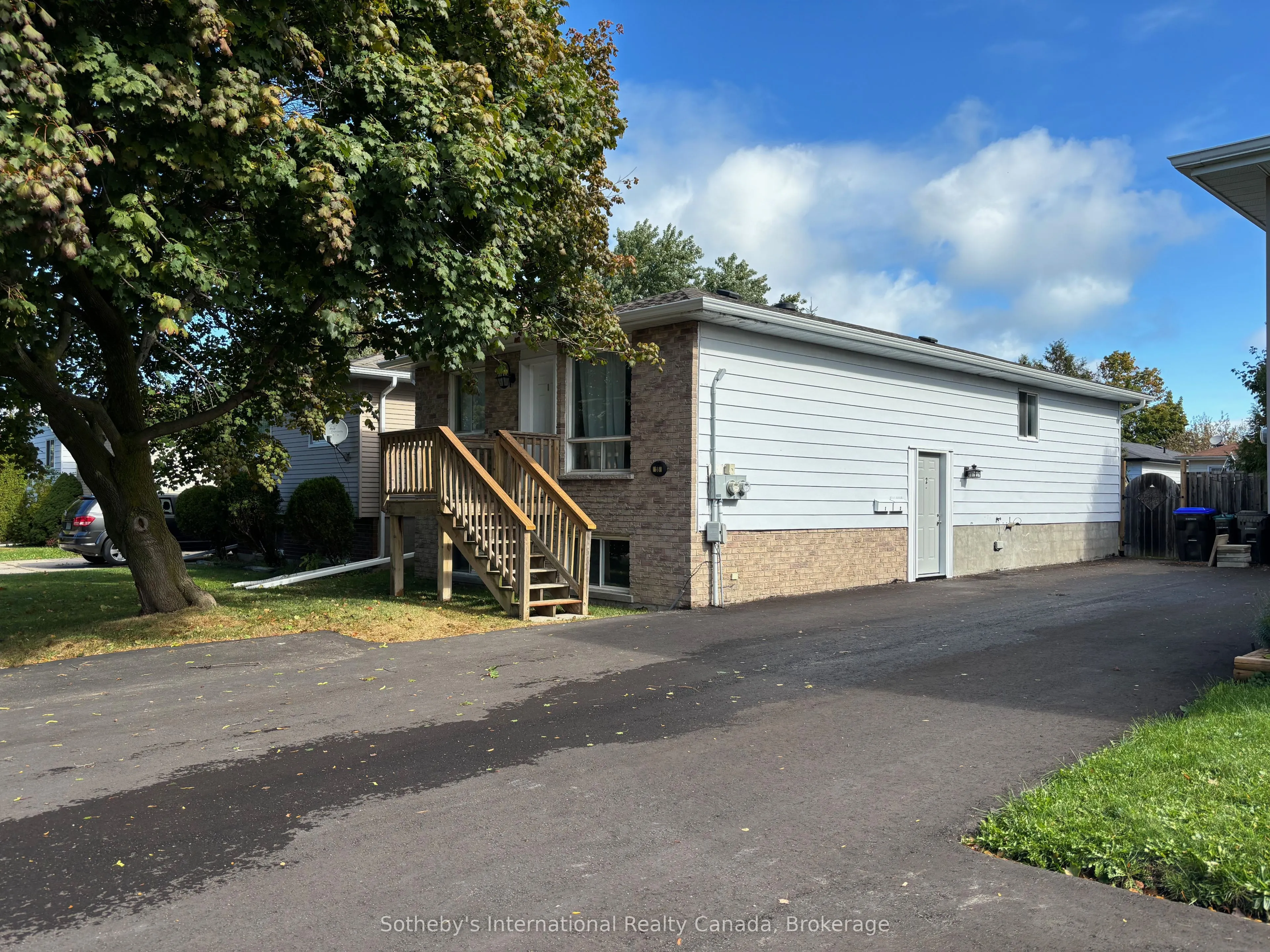 55 Courtice Crescent, ON L9Y 4N7